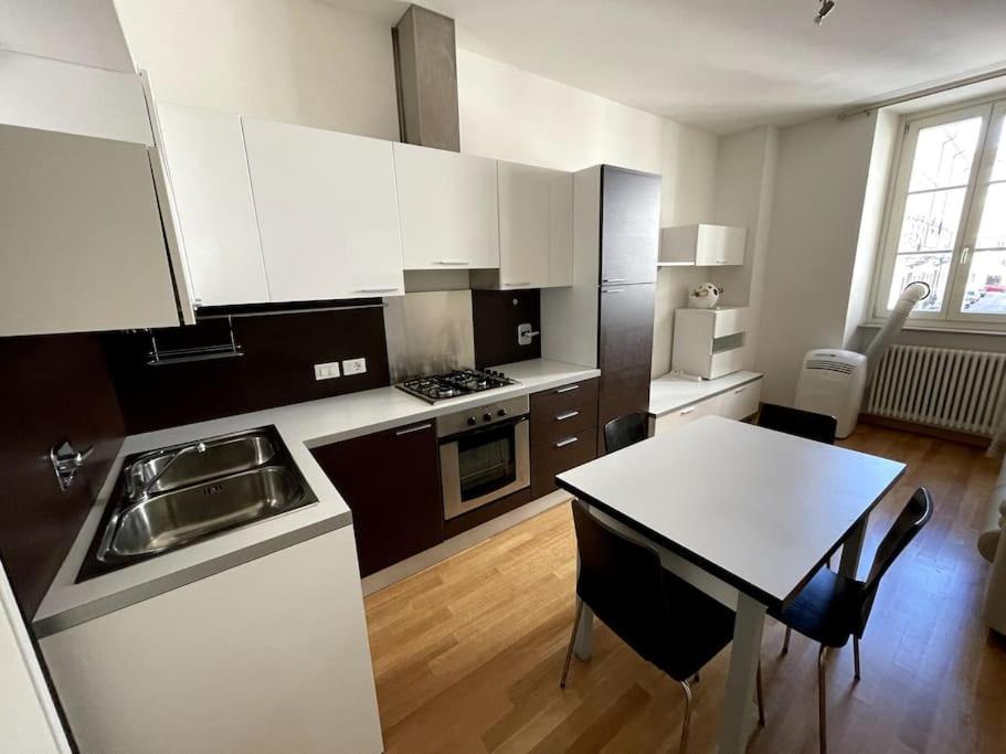 Via Milano Apartment Triest Exterior foto